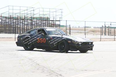 media/May-18-2022-Open Track Racing (Wed) [[f96b7d3cf4]]/Around the Pits/